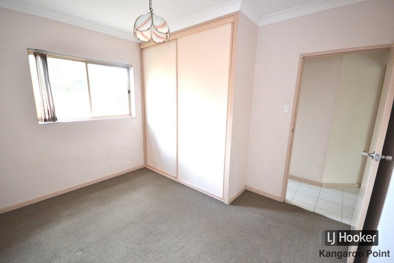 Photo - 1/137 Baines Street, Kangaroo Point QLD 4169 - Image 7