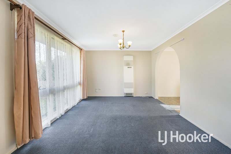 Photo - 1/137 Fordholm Road, Hampton Park VIC 3976 - Image 3