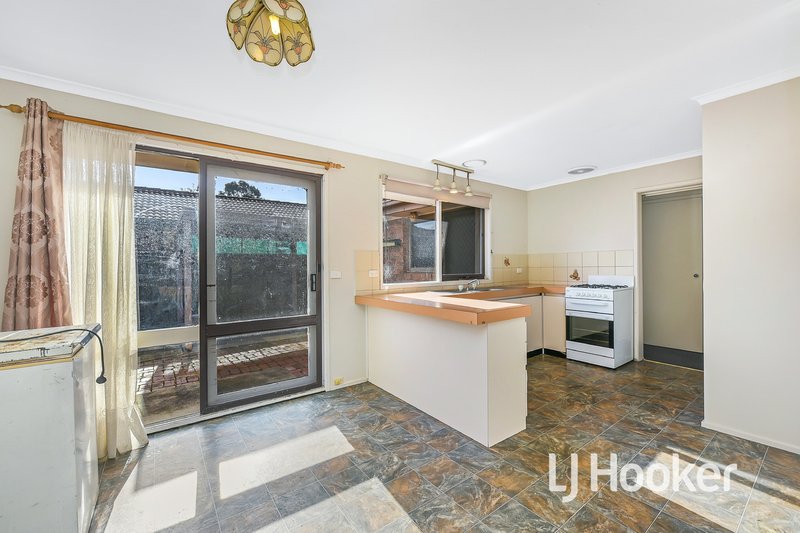 Photo - 1/137 Fordholm Road, Hampton Park VIC 3976 - Image 5