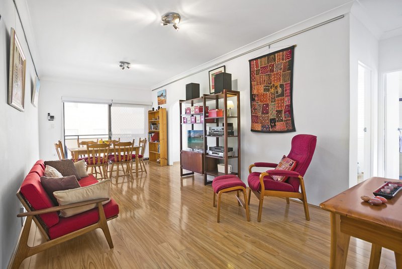 Photo - 11/37 Harnett Avenue, Marrickville NSW 2204 - Image 2