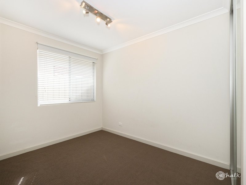 Photo - 1/137 Kent Street, Rockingham WA 6168 - Image 6