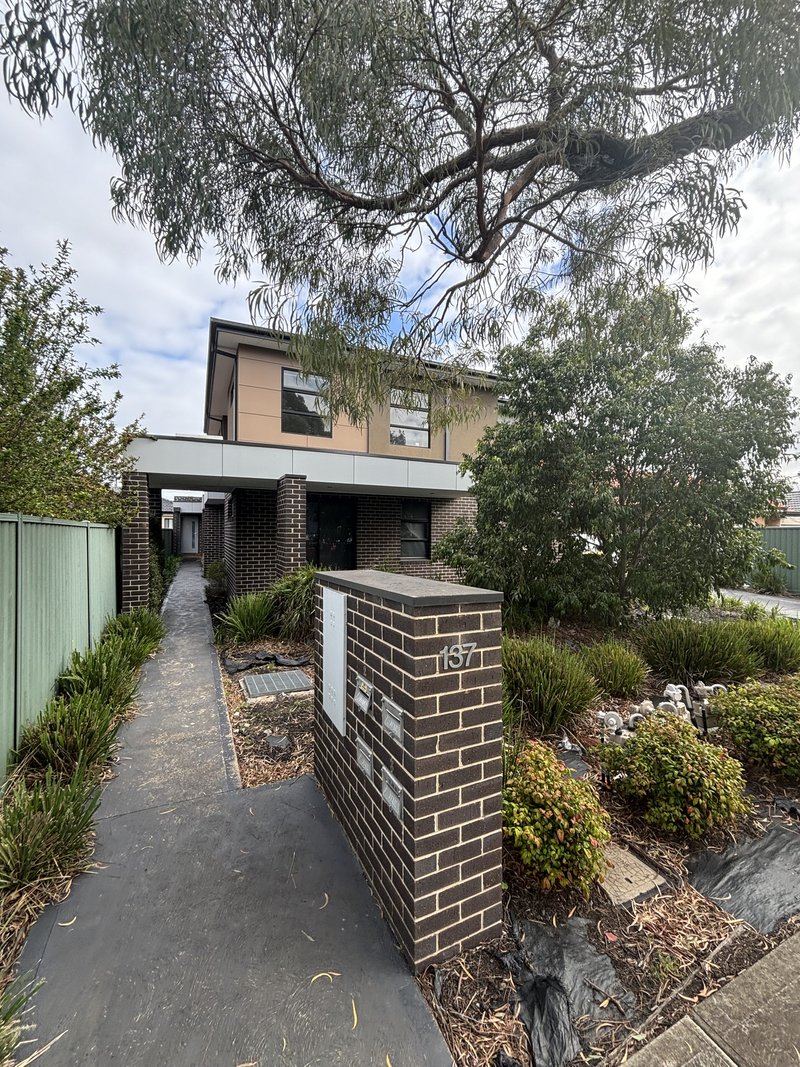 Photo - 1/137 Middle Street, Hadfield VIC 3046 - Image