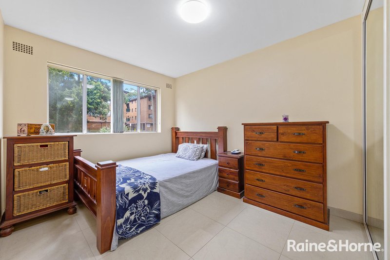 Photo - 1/137 Moore Street, Liverpool NSW 2170 - Image 4