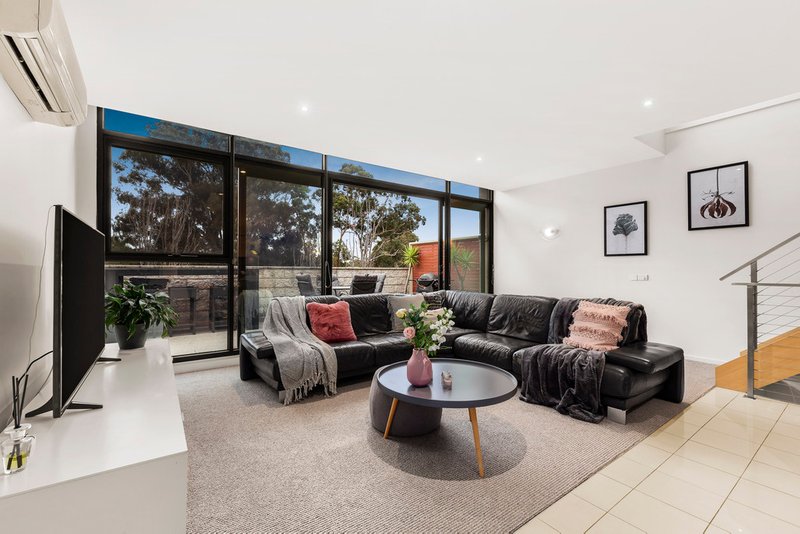 1/138 Ernest Jones Drive, Macleod VIC 3085 Real Estate Industry Partners
