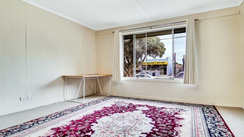 Photo - 1/139 Carlton Road, Dandenong North VIC 3175 - Image 3