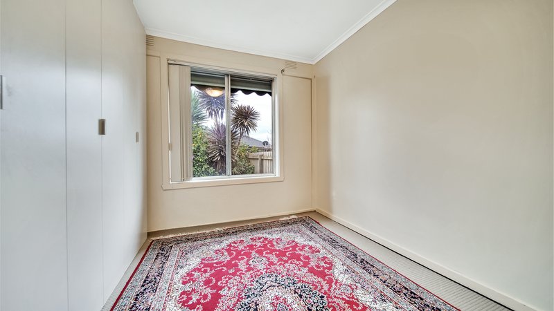 Photo - 1/139 Carlton Road, Dandenong North VIC 3175 - Image 7