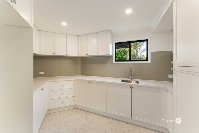 Photo - 1139 South Pine Road, Arana Hills QLD 4054 - Image 14