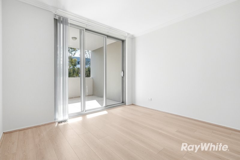 Photo - 11/4-10 Benedict Court, Holroyd NSW 2142 - Image 10