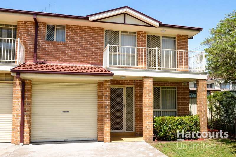 Photo - 1/14-16 Marcia Street, Toongabbie NSW 2146 - Image 1