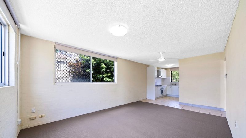 Photo - 1/14-16 Meredith Street, Redcliffe QLD 4020 - Image 4