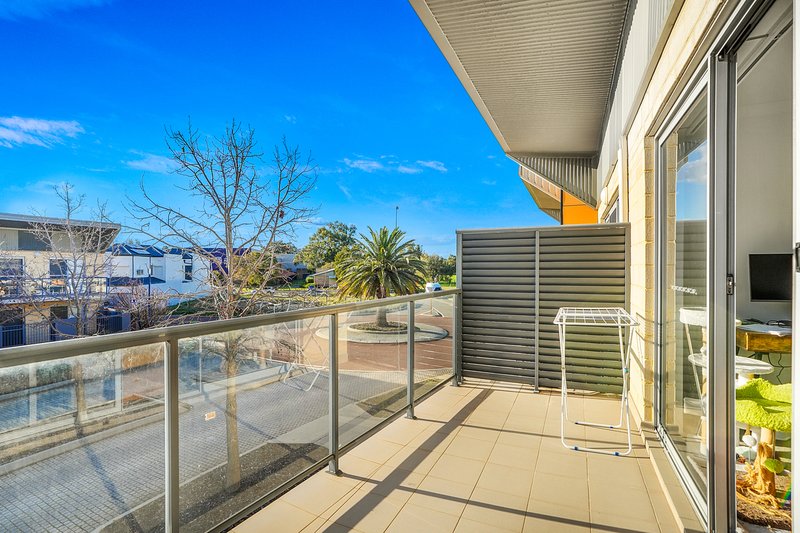 Photo - 11/4 Ashbury Crescent, Mirrabooka WA 6061 - Image 12