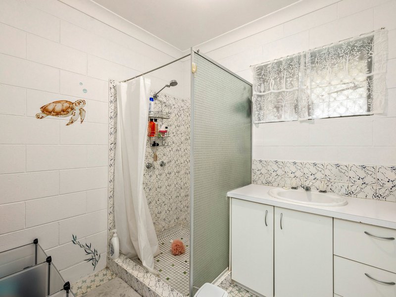 Photo - 114 Balaclava Road, Earlville QLD 4870 - Image 6
