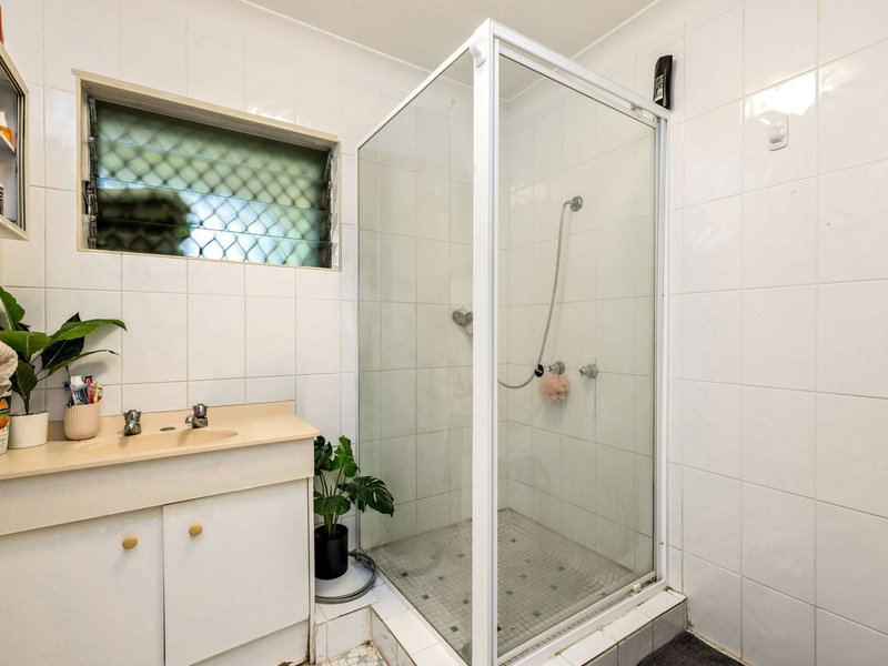 Photo - 114 Balaclava Road, Earlville QLD 4870 - Image 9