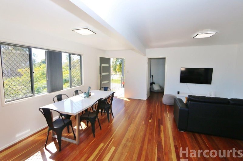 Photo - 114 Bellara Street, Bellara QLD 4507 - Image 7