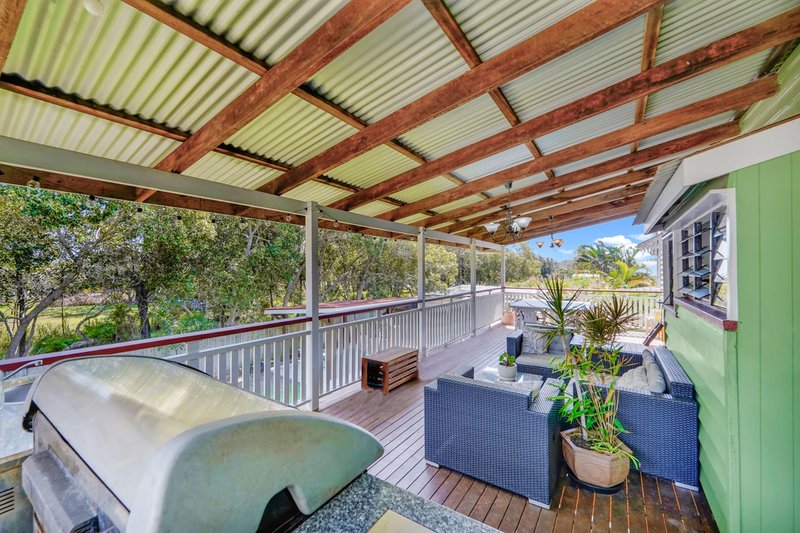 Photo - 114 Biggs Avenue, Beachmere QLD 4510 - Image 17