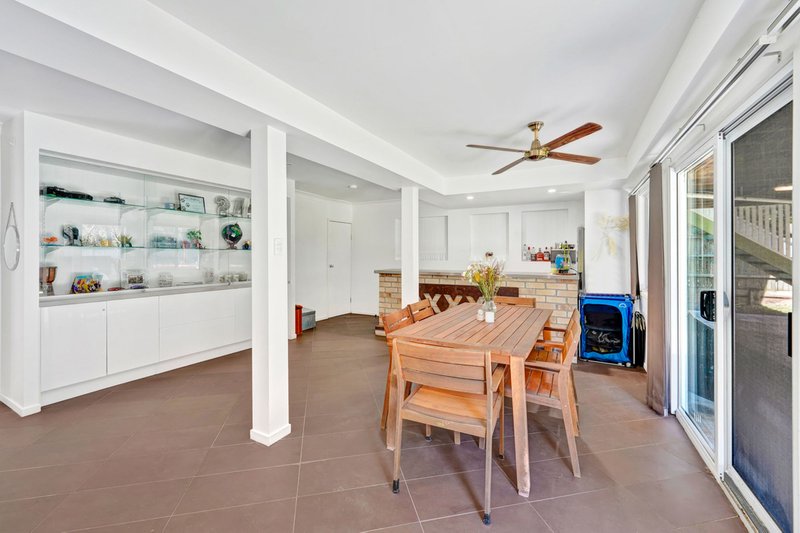 Photo - 114 Biggs Avenue, Beachmere QLD 4510 - Image 17