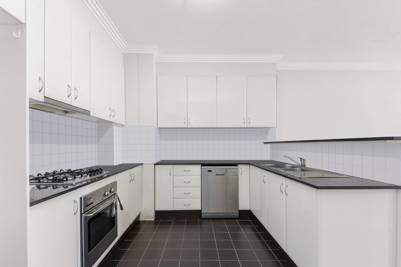 Photo - 1/14 Carrington Avenue, Hurstville NSW 2220 - Image 6