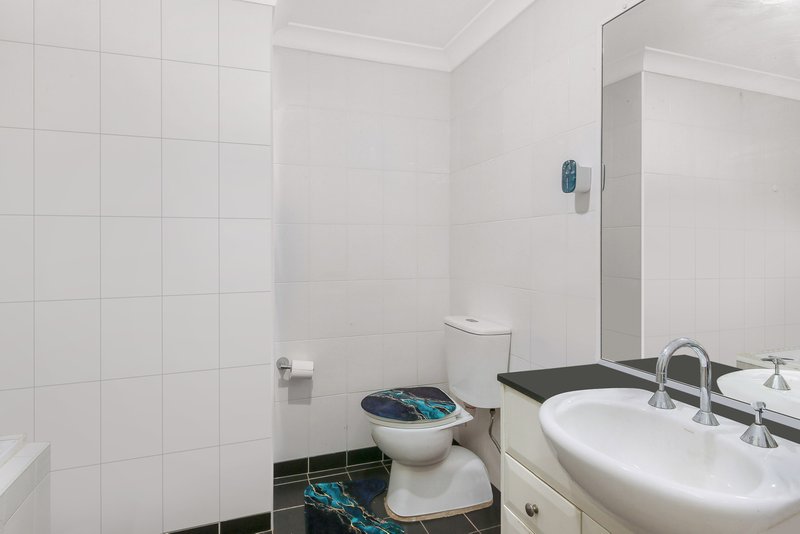 Photo - 1/14 Carrington Avenue, Hurstville NSW 2220 - Image 8