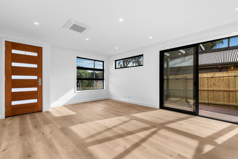 Photo - 1/14 Carwarp Street, Macleod VIC 3085 - Image 2