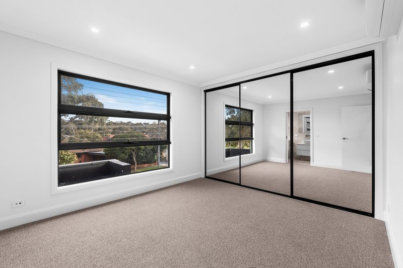 Photo - 1/14 Carwarp Street, Macleod VIC 3085 - Image 5