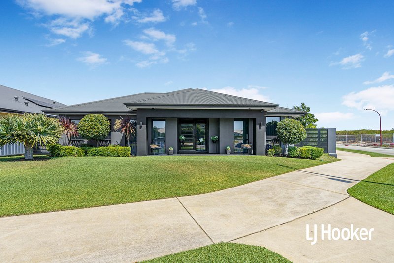 Photo - 114 Castlewood Parkway, Southern River WA 6110 - Image 1