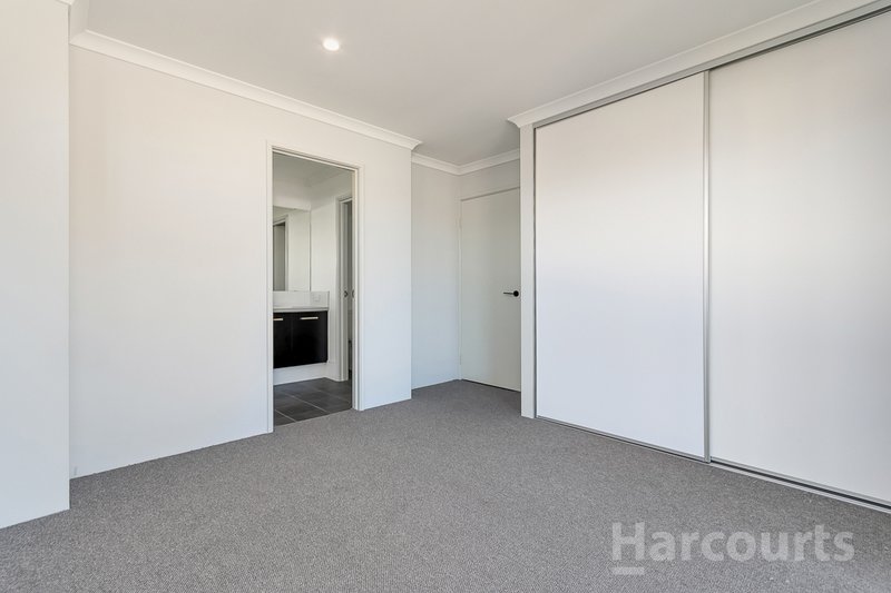 Photo - 114 Dalmilling Drive, Ellenbrook WA 6069 - Image 6