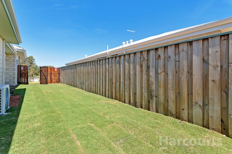 Photo - 114 Dalmilling Drive, Ellenbrook WA 6069 - Image 16