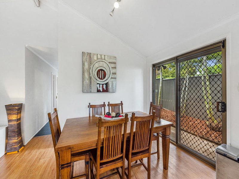 Photo - 114 Dawson Road, Upper Mount Gravatt QLD 4122 - Image 5