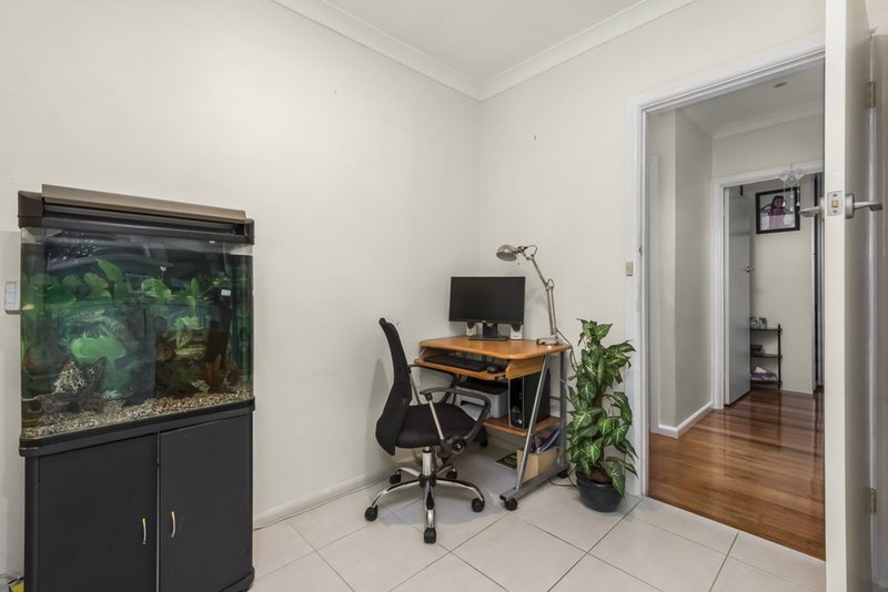 Photo - 1/14 Delmore Crescent, Glen Waverley VIC 3150 - Image 6