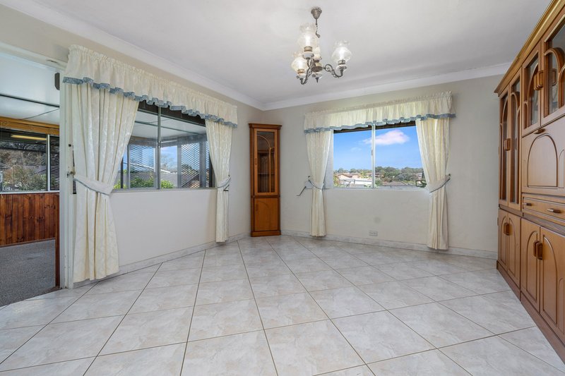 Photo - 114 Denman Road, Georges Hall NSW 2198 - Image 4