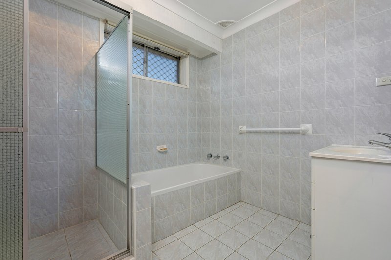 Photo - 114 Denman Road, Georges Hall NSW 2198 - Image 6