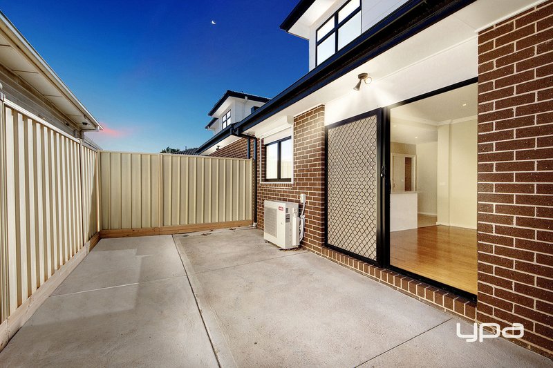 Photo - 1/14 Disraeli Street, St Albans VIC 3021 - Image 10