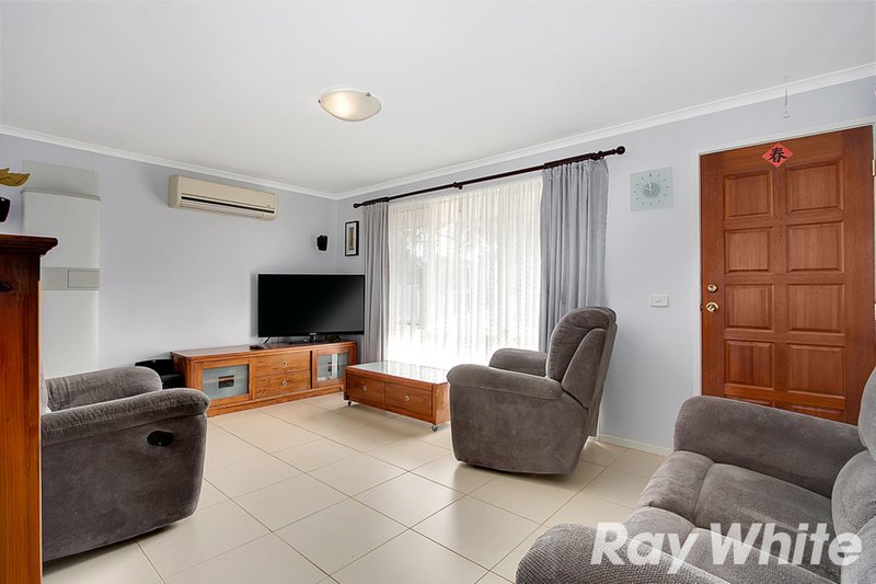 Photo - 114 Duncan Drive, Pakenham VIC 3810 - Image 6