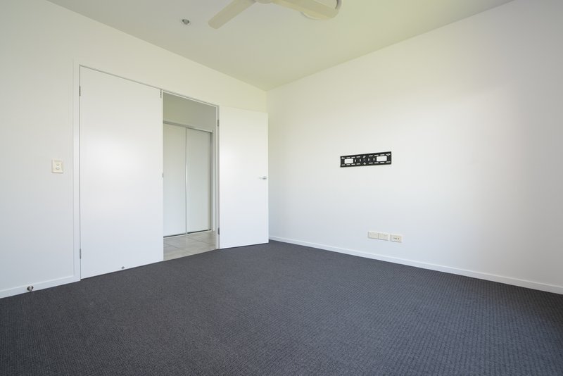 Photo - 114 Emmadale Drive, New Auckland QLD 4680 - Image 7