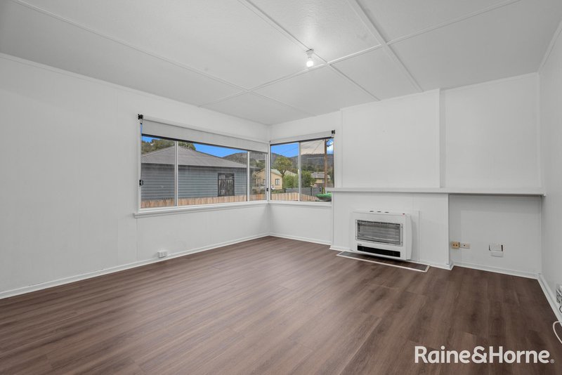 Photo - 1/14 Erebus Street, Warrane TAS 7018 - Image 5