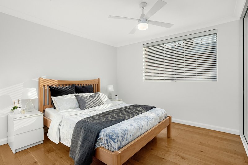 Photo - 1/14 Fairlight Crescent, Fairlight NSW 2094 - Image 5