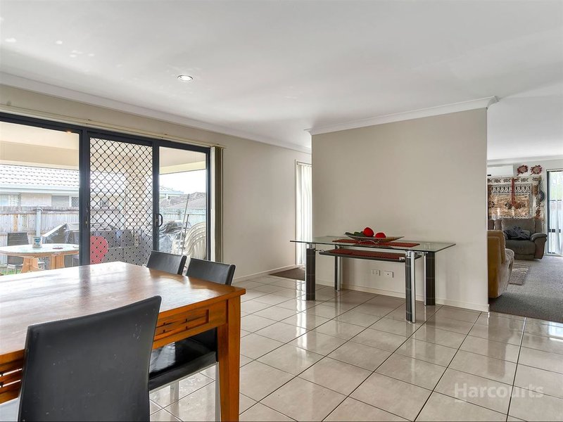 Photo - 114 Graham Road, Morayfield QLD 4506 - Image 3