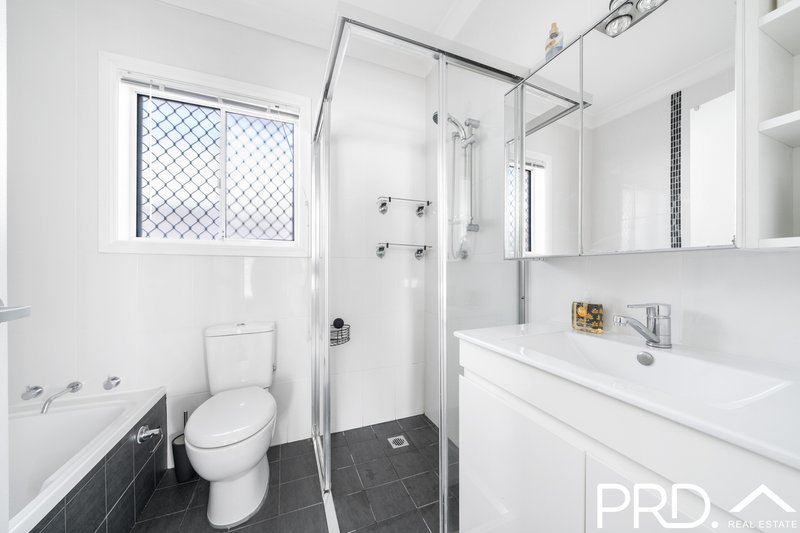 Photo - 1/14 Henry Kendall Avenue, Padstow Heights NSW 2211 - Image 6