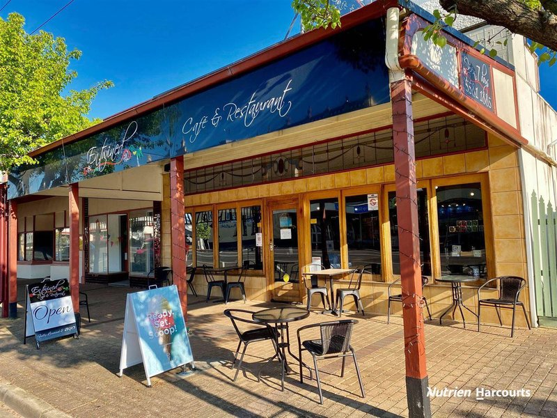 Photo - 114 Henty Street, Casterton VIC 3311 - Image 1