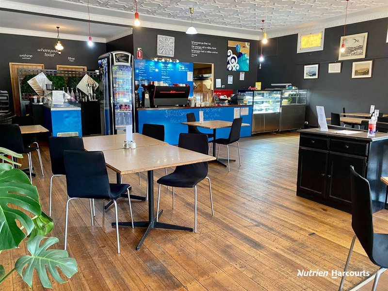 Photo - 114 Henty Street, Casterton VIC 3311 - Image 2