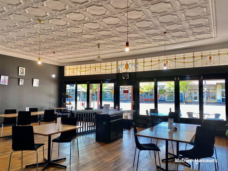 Photo - 114 Henty Street, Casterton VIC 3311 - Image 6