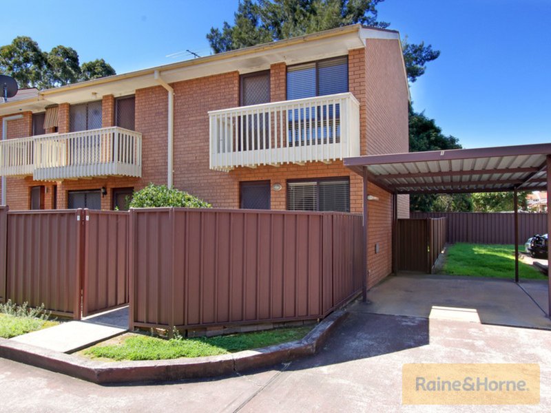 11/4 Highfield Road, Quakers Hill NSW 2763