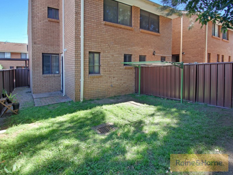 Photo - 11/4 Highfield Road, Quakers Hill NSW 2763 - Image 9