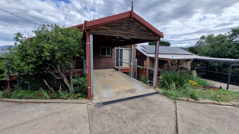 114 Howick Street, Tumut NSW 2720