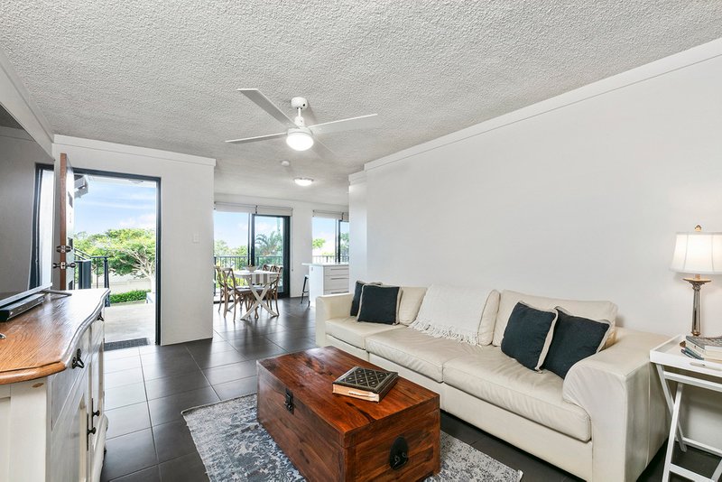 Photo - 1/14 Kalinda Avenue, Mooloolaba QLD 4557 - Image 7