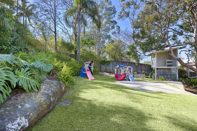 Photo - 114 Kenneth Road, Manly Vale NSW 2093 - Image 3