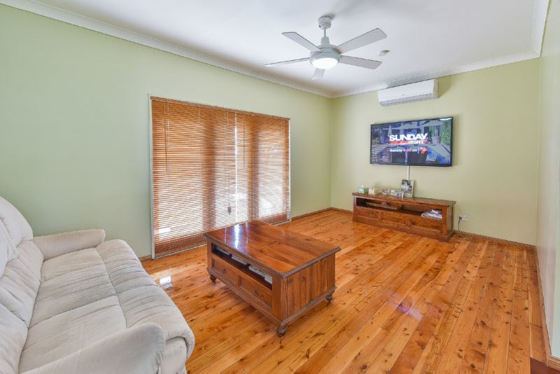 Photo - 114 Lindesay Street, Campbelltown NSW 2560 - Image 3