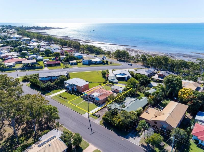 Photo - 114 Long Street, Point Vernon QLD 4655 - Image 2