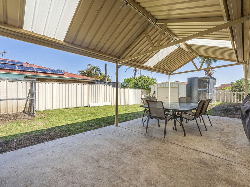 Photo - 114 Lowanna Way, Armadale WA 6112 - Image 23