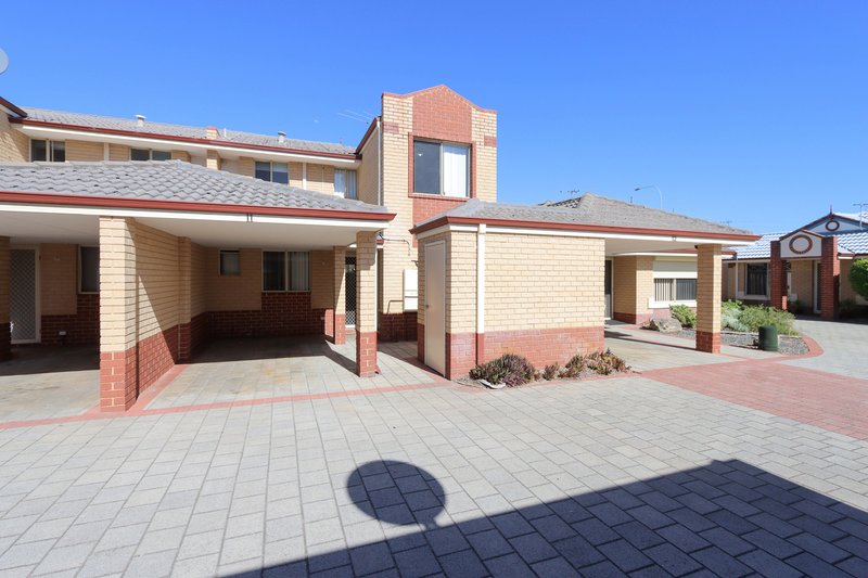 11/4 Marlo Place, Waikiki WA 6169